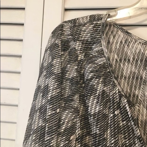 NWT White House Black Market Silk Sheer Blouse - Picture 2 of 12